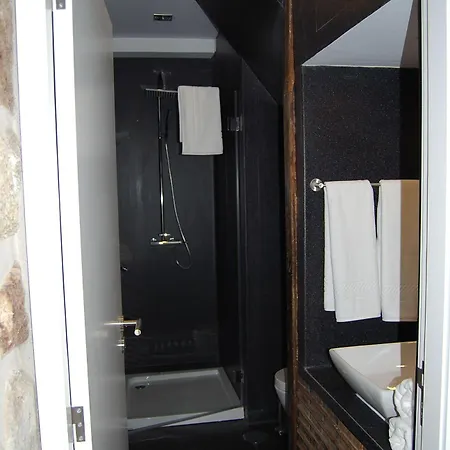 アパート カーサ ドス カルデイレロス ポルト