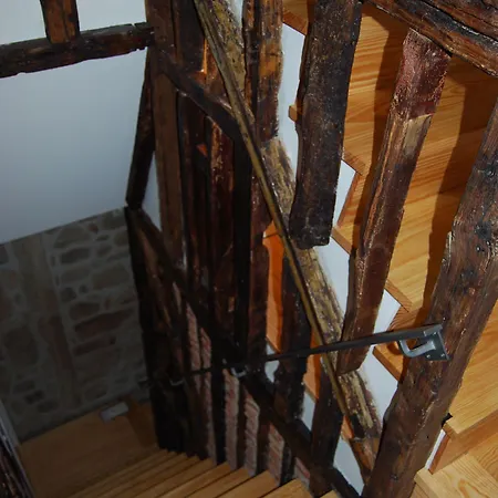 カーサ ドス カルデイレロス アパート