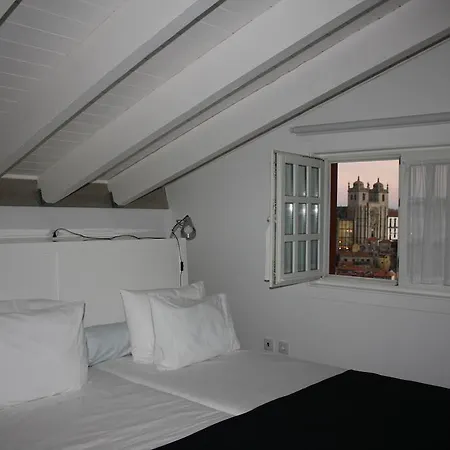 アパート カーサ ドス カルデイレロス