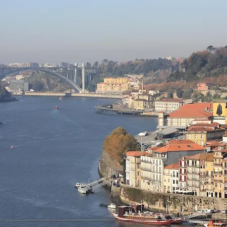 アパート カーサ ドス カルデイレロス