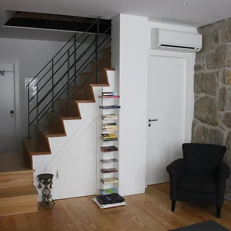 アパート カーサ ドス カルデイレロス ポルト