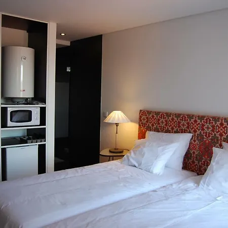 カーサ ドス カルデイレロス * ポルト